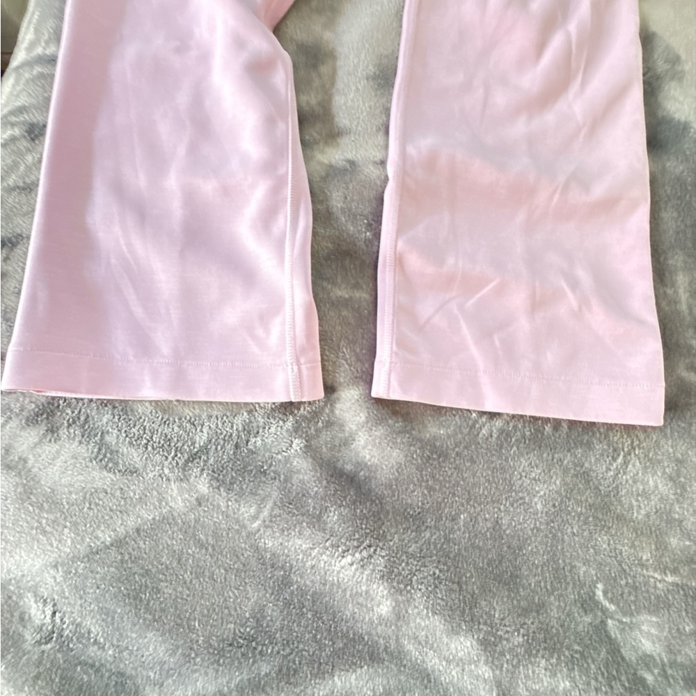 Lululemon Light Pink Jogger Pants. Size 4. - Picture 3 of 3